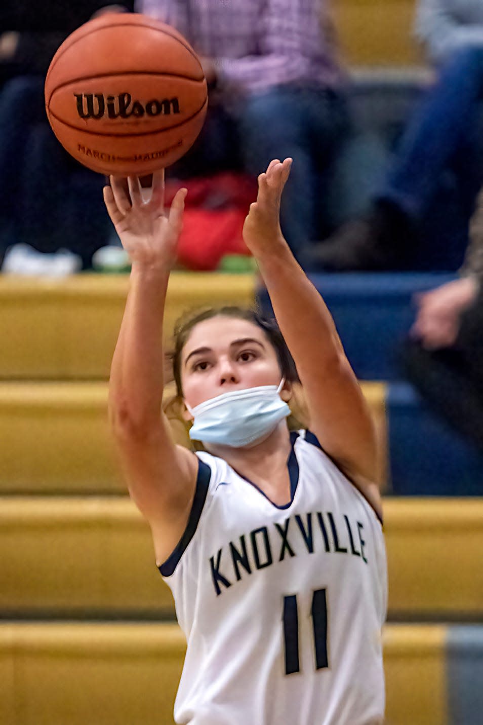 Knoxville senior Kynlee Stearns shoots and scores on a three-pointer during the Blue Bullets' 61-46 win over Bushnell-Prairie City on Thursday, Dec. 2, 2021.