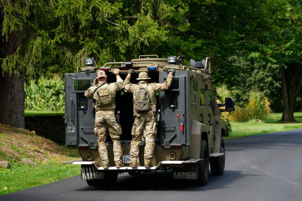 Law enforcement officers continue the search for escaped convict Danelo Cavalcante in Glenmoore, Pa., Monday, Sept. 11 (Copyright 2023 The Associated Press. All rights reserved.)