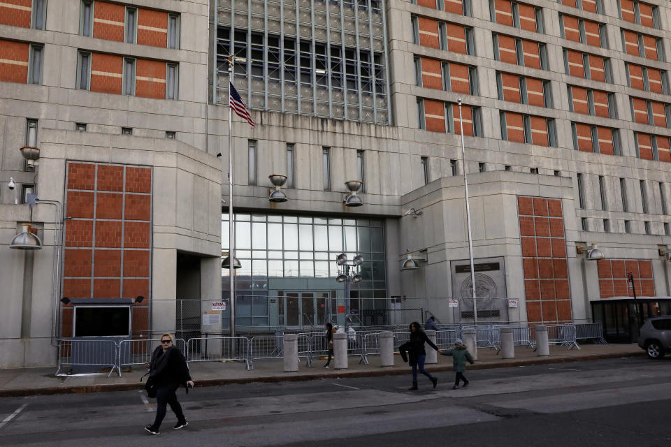 At the Metropolitan Detention Center in Brooklyn, inmates fear the spread of coronavirus. Just over a year ago, inmates at the same facility were left without heat despite freezing temperatures. (Photo: Brendan McDermid / Reuters)