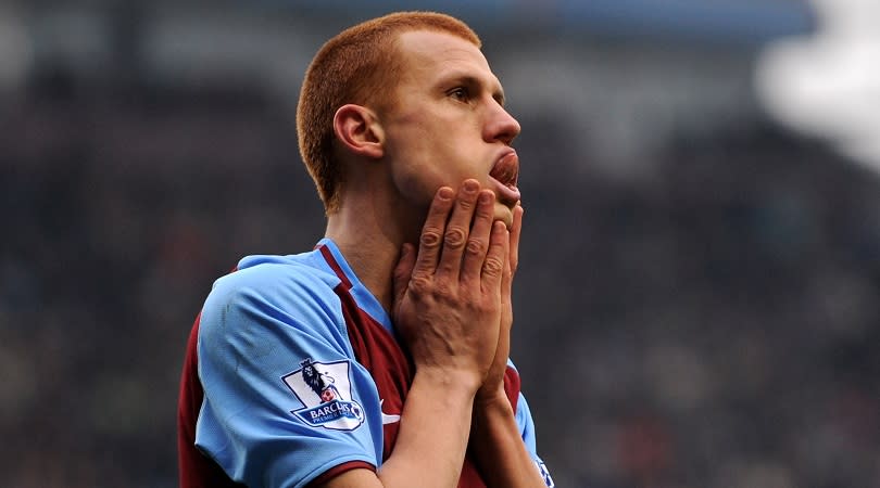 29= Steve Sidwell (338)