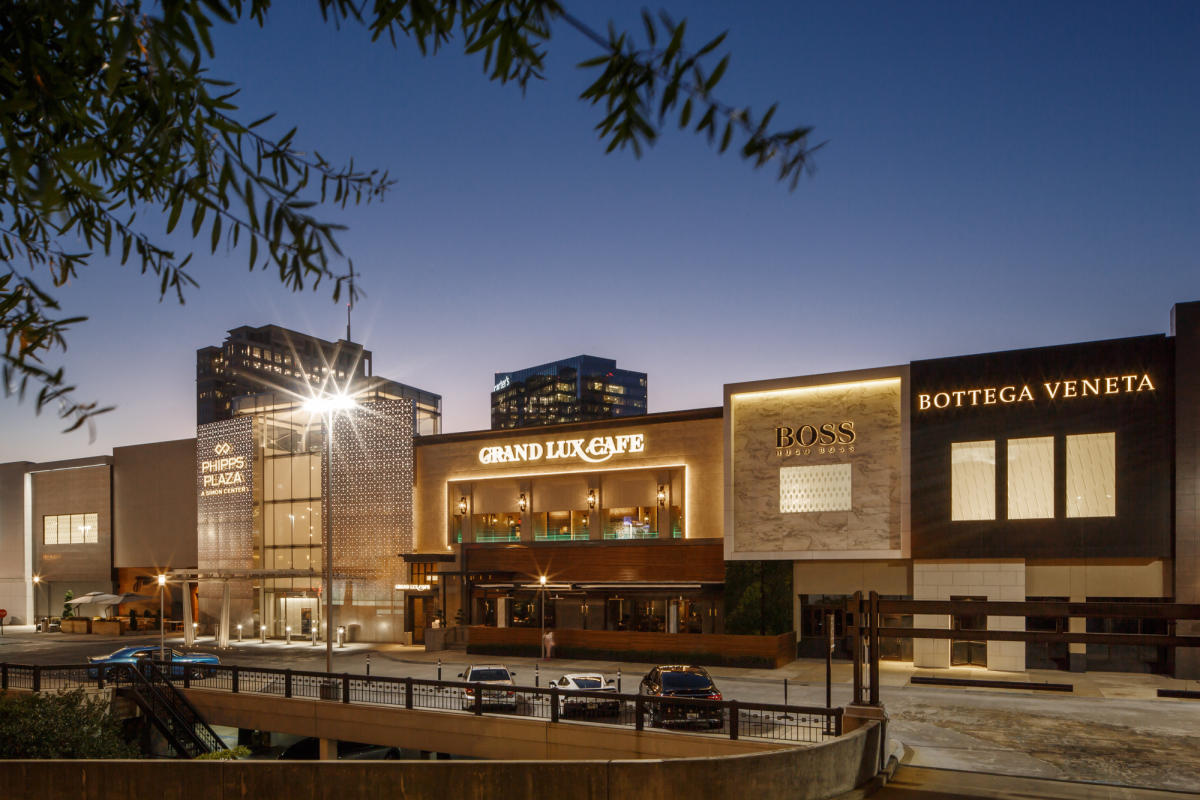 Louis Vuitton Atlanta Saks Phipps Plaza store, United States