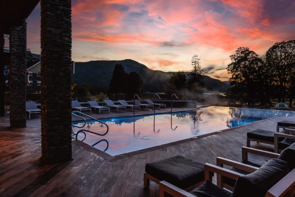 Watch the sunset as you relax in the outdoor pool (Lodore Falls Hotel & Spa)