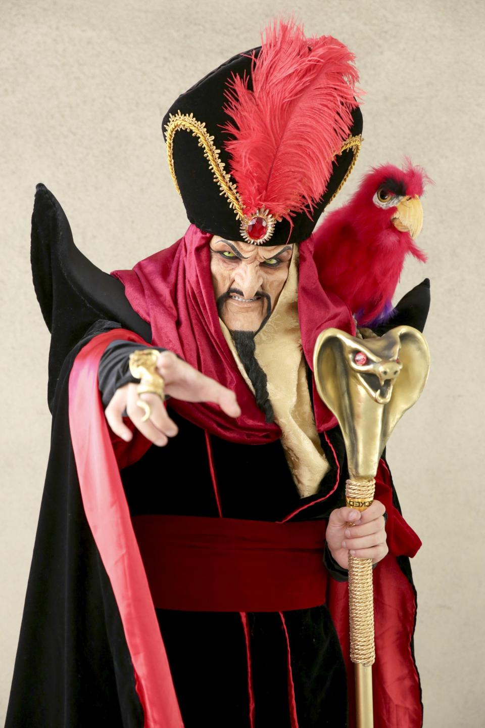 Jafar from Aladdin  cosplayer