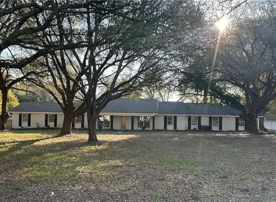 The home at 1856 Highway 31 North provides eight bedrooms and four bathrooms. The home and two acres located northeast of Prattville are on the market for $369,000. The home was built in 1958 but has been wonderfully updated. Room sizes befit a home of more than 4,400 square feet.