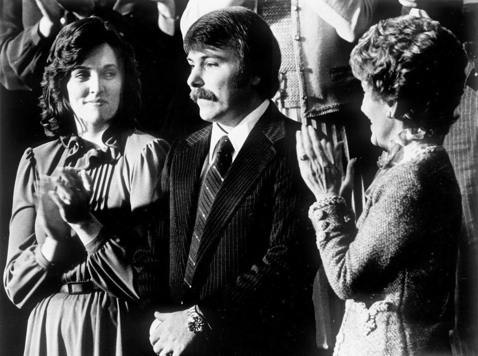 Lenny Skutnik being recognized during the State of the Union speech. His wife (L) and Mrs. Reagan (R) applaud. (Photo by