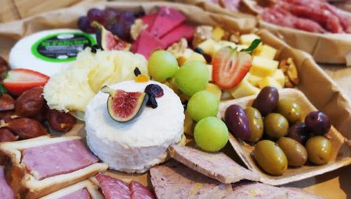 Instagrammable Grazing Platters: Where to Buy The Best Grazing Boxes and Cheese Platters in Singapore?