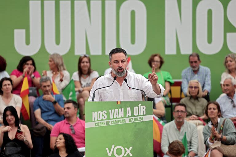 El líder del partido de ultraderecha Vox, Santiago Abascal, durante un acto de campaña en Madrid