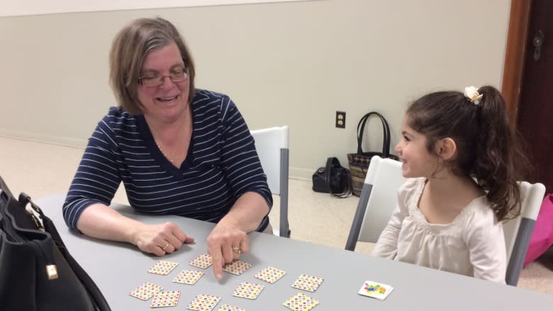 'Women helping women': Volunteers offer childcare, tutoring to Syrian mothers