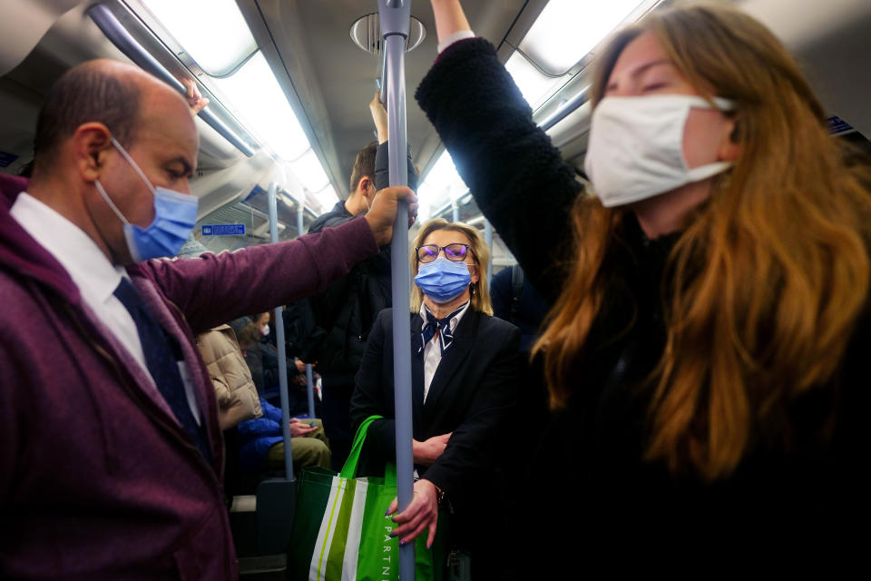 Commuters on the Jubilee Line in East London, make their way into offices after advice to work from home was dropped on Wednesday by Prime Minister Boris Johnson. Picture date: Thursday January 20, 2022.