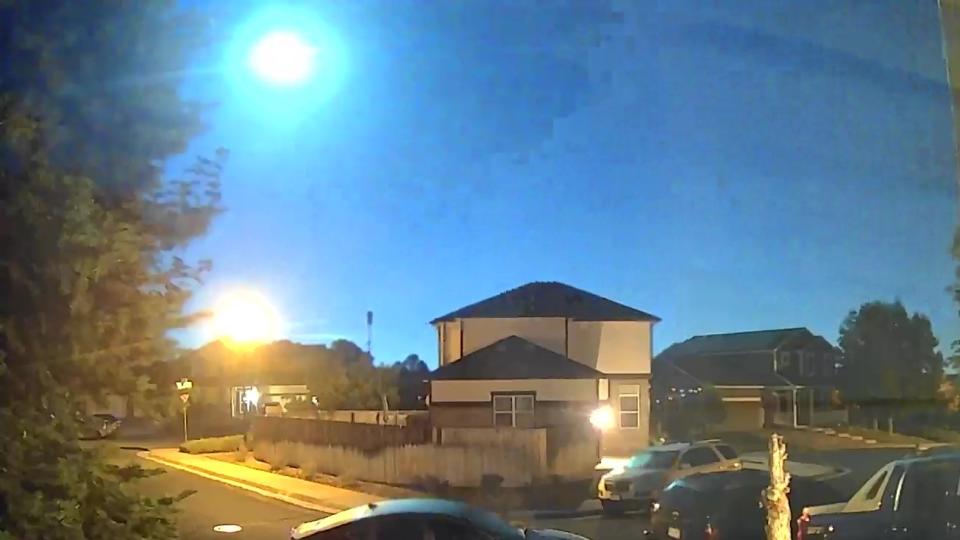 Meteor sighting in Aurora (Credit: Eric Whittlesey)