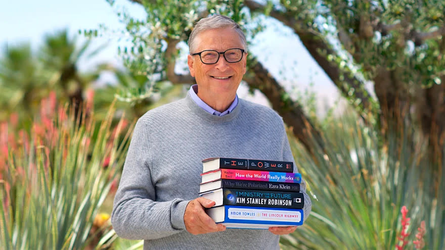 Bill Gates, además de recomendar libros, en esta ocasión reveló cuáles serán los sectores que ofrecerán más rentabilidad en 2024 