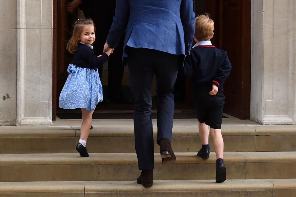 Prinzessin Charlotte (l.) ist für die britische Wirtschaft wertvoller als ihr Bruder George. (Bild: Getty Images)