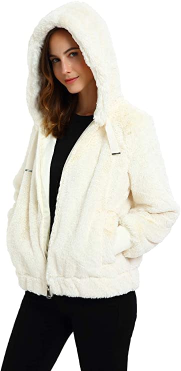 This jacket comes in four different colours. (Image via Amazon)