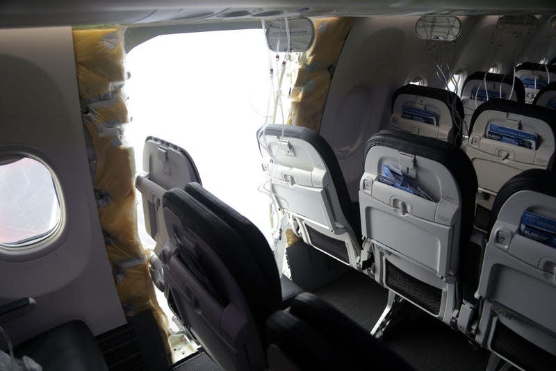 Alaska Airlines Flight 1282 after the door plug incident<br> - Photo: Handout / Handout (Getty Images)