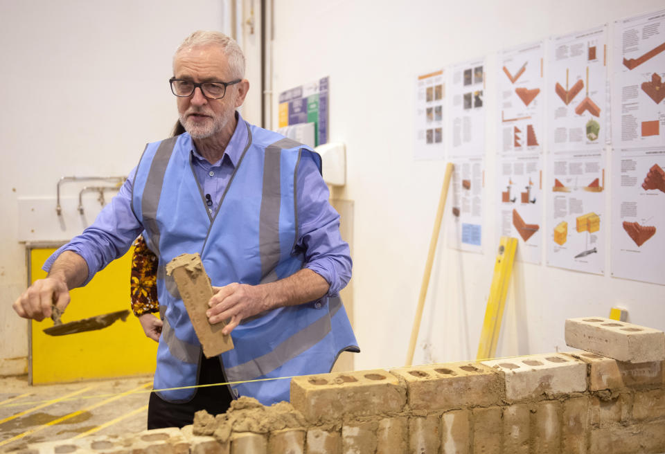 Labour Party leader Jeremy Corbyn tries his hand at bricklaying during a visit to the West Nottinghamshire College Construction Centre, in Ashfield, whilst on the General Election campaign trail.