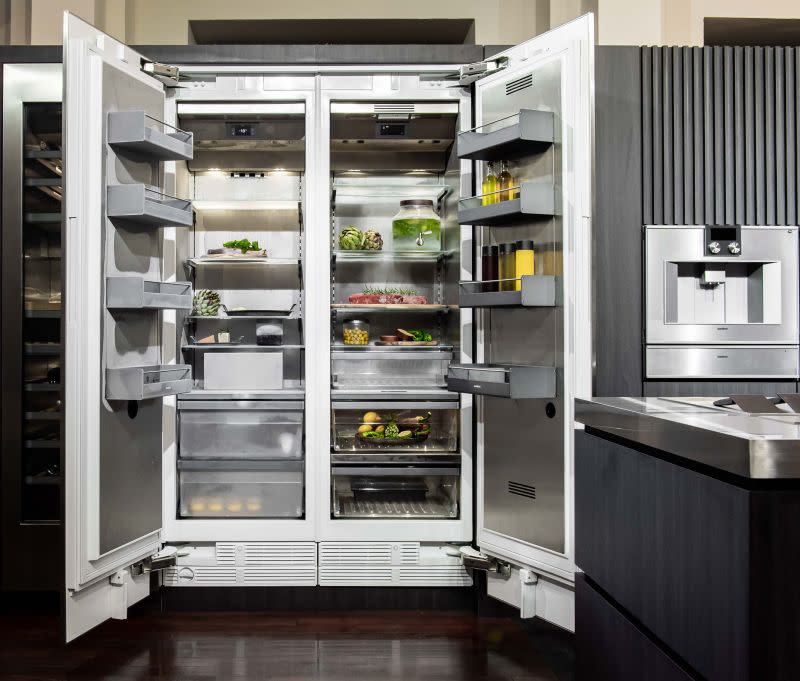 ▲Gaggenau 400系列的冷藏和冷凍櫃，兩台加起來費用將近百萬元，相當貴氣。（圖／官方提供）