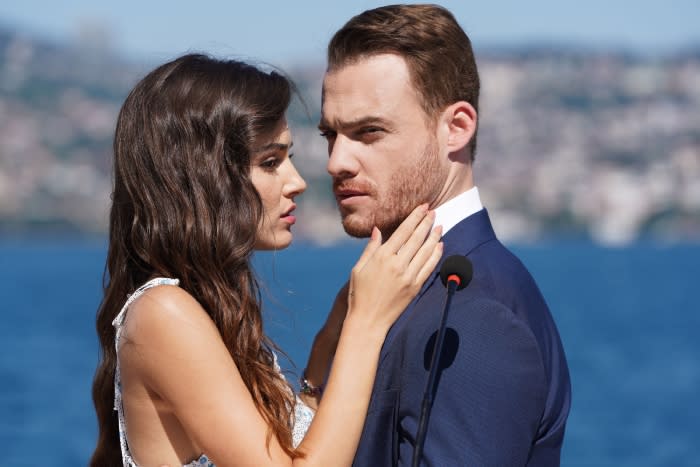 Kerem Bürsin y Hande Erçel, ¿se han reconciliado?