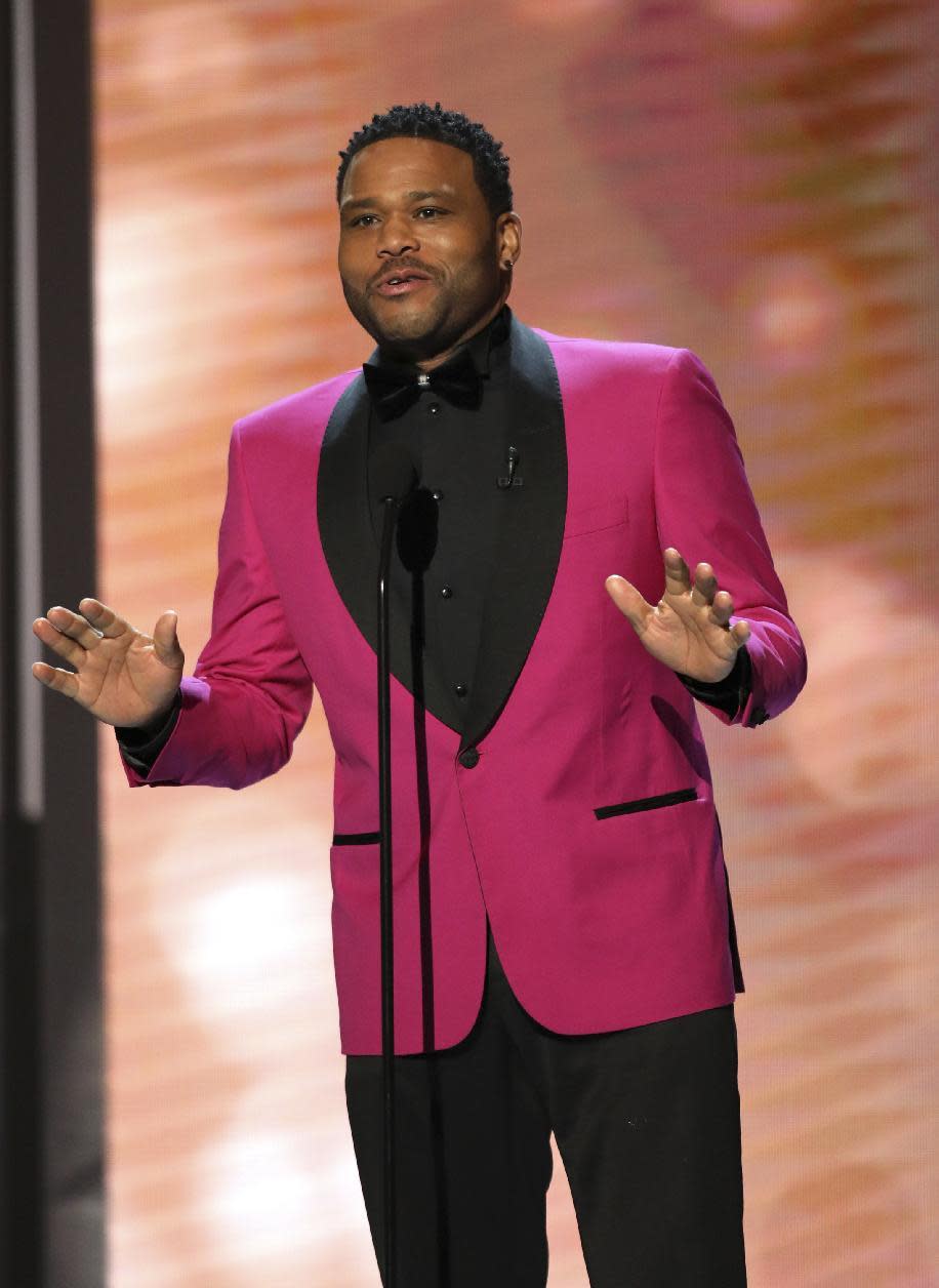 Host Anthony Anderson speaks at the 48th annual NAACP Image Awards at the Pasadena Civic Auditorium on Saturday, Feb. 11, 2017, in Pasadena, Calif. (Photo by Matt Sayles/Invision/AP)