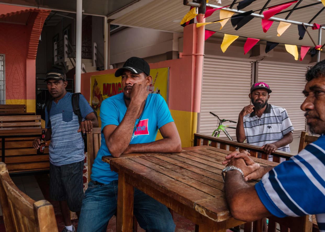 Una calle repleta de gente en un mercado de Georgetown, la capital de Guyana, el 3 de marzo de 2020. (Adriana Loureiro Fernandez/The New York Times)