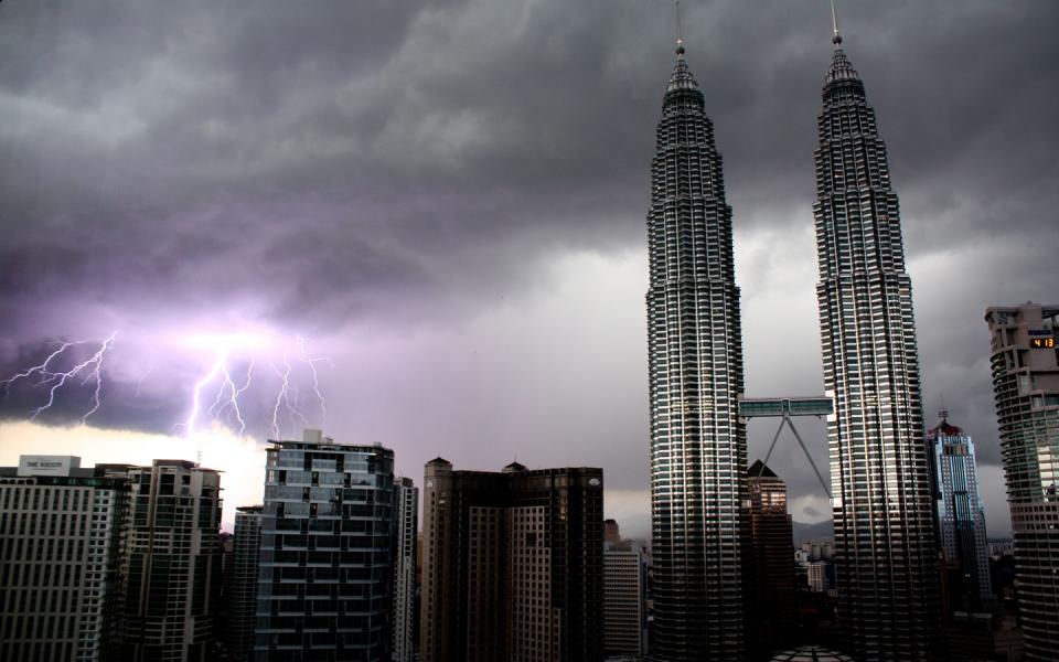 <p>Also known as the Petronas Twin Towers, the Malaysian-set skyscrapers were once the tallest buildings in the world from 1998–2004. At a height of 1,479 feet each, the buildings still stand as the tallest pair of towers in the world. </p><p>Photo: Flickr/<a href="https://www.flickr.com/photos/monstermunch/3325608570/in/photolist-64SByN-22GDe13-piYQLr-88o1kw-RSXW1N-a3Aoch-bUmyy3-aE6wrz-4APNmb-985KbS-dWhd6g-5yLMas-FqVWAP-ceB8Rq-nNPWEp-8FKBCu-oy9Z5p-qnuX57-88jMbe-ehSLhG-25iB5yL-8bz3Vu-4KtB3E-ah9xhY-9Q4VLx-ah18Xb-qnohZR-eaRFLL-XpvCe8-8rcjLo-47SPTQ-e6HyyS-dG56H1-FTsZED-2bbQN24-3nhb4-8oxCL-o2H49M-ppGieB-ddEFX4-7BbFnh-AC24Ey-ePoBtT-dQ3XkY-W9Co3P-qnuXL7-FjD3mM-aE6PBk-mYcR8L-NUY9hh" rel="nofollow noopener" target="_blank" data-ylk="slk:Andy Mitchell;elm:context_link;itc:0;sec:content-canvas" class="link ">Andy Mitchell</a></p>