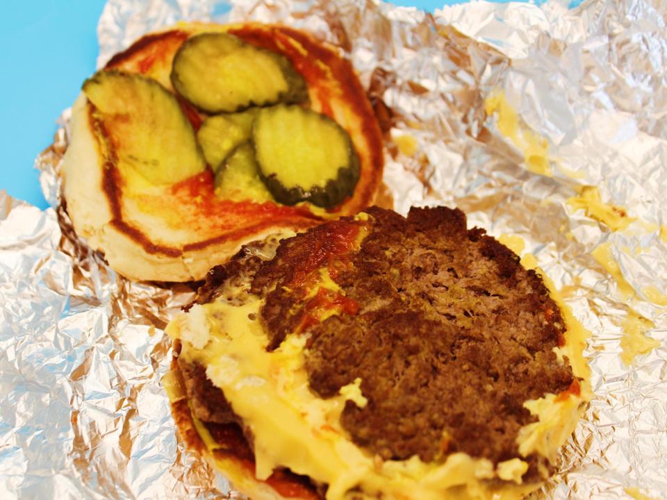 five guys cheeseburger