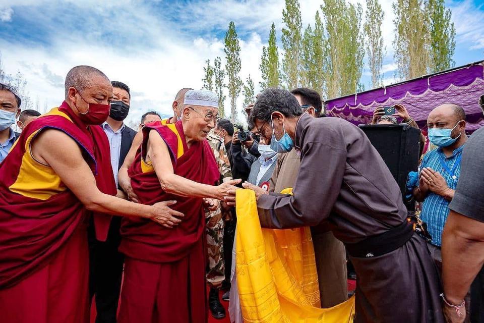 達賴喇嘛至今仍不斷替藏人發聲，在國際間擁有崇高地位。（海鵬）