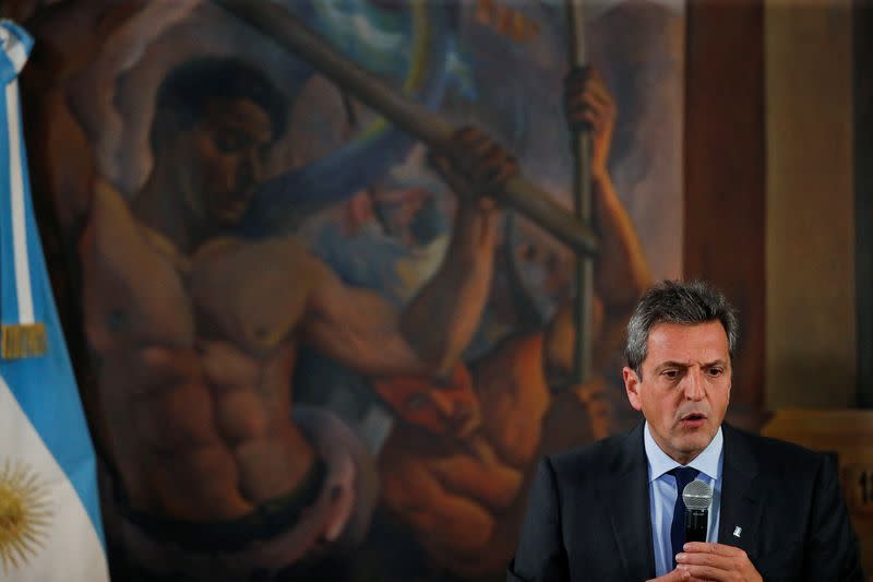 FILE PHOTO: Peronist presidential pre-candidates attend an event at General Confederation of Labor headquarters in Buenos Aires