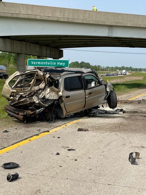 One driver injured after car crash in Lansing