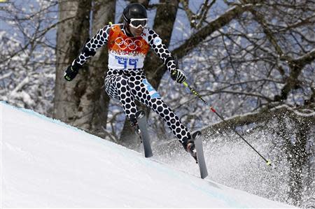 Argentina's Cristian Javier Simari Birkner skis during the first run of the men's alpine skiing giant slalom event at the 2014 Sochi Winter Olympics at the Rosa Khutor Alpine Center February 19, 2014. REUTERS/Stefano Rellandini