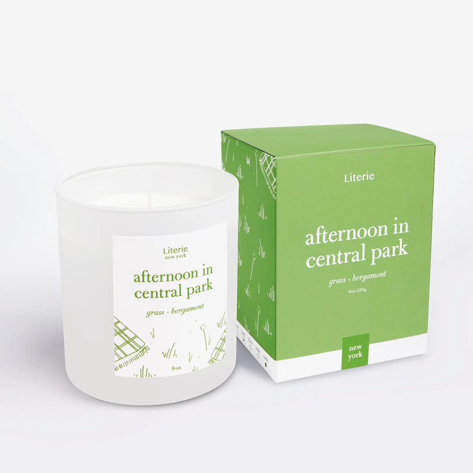 19) Afternoon In Central Park Scented Candle