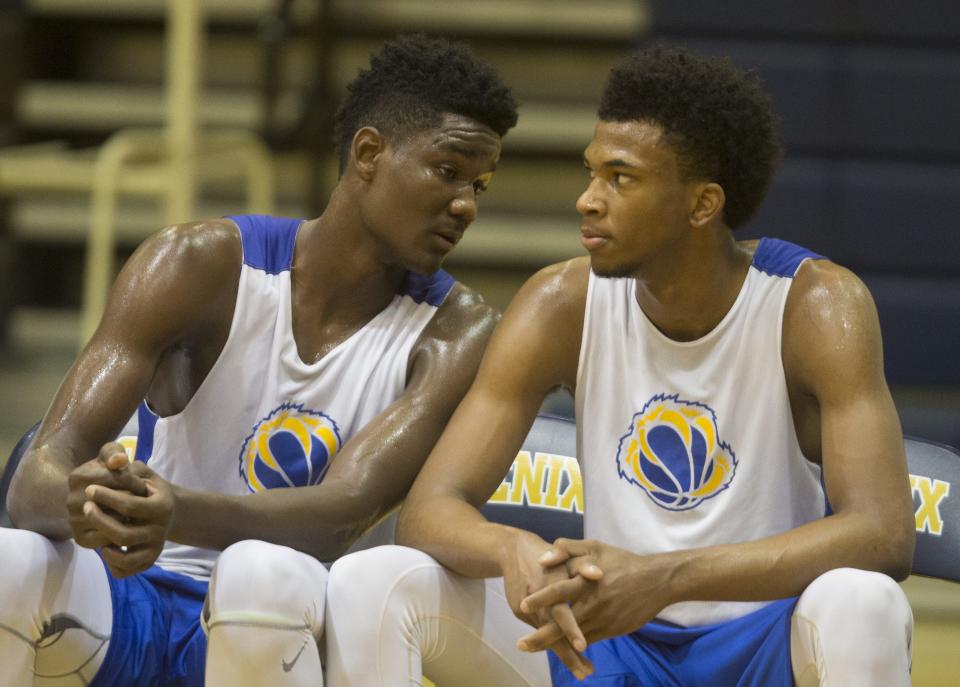 Marvin Bagley III (right) and DeAndre Ayton played together at Phoenix Hillcrest Prep in 2015.