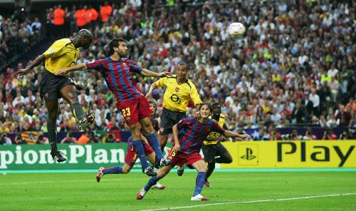 UEFA Champions League Final: Arsenal v Barcelona<br>PARIS - MAY 17:  Sol Campbell (R) of Arsenal rises above Presas Oleguer of Barcelona to score the first goal during the UEFA Champions League Final between Arsenal and Barcelona at the Stade de France on May 17, 2006 in Paris, France.  (Photo by Laurence Griffiths/Getty Images) *** Local Caption *** Sol Campbell;Presas Oleguer
UEFA Champions League Final: Arsenal v Barcelona