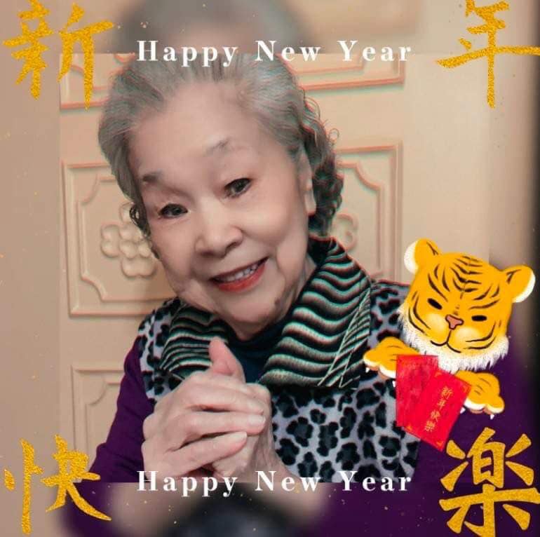 89歲素珠阿姨暴瘦消失3年！曬「霸氣坐姿」曝近況：老娘跟大家問好