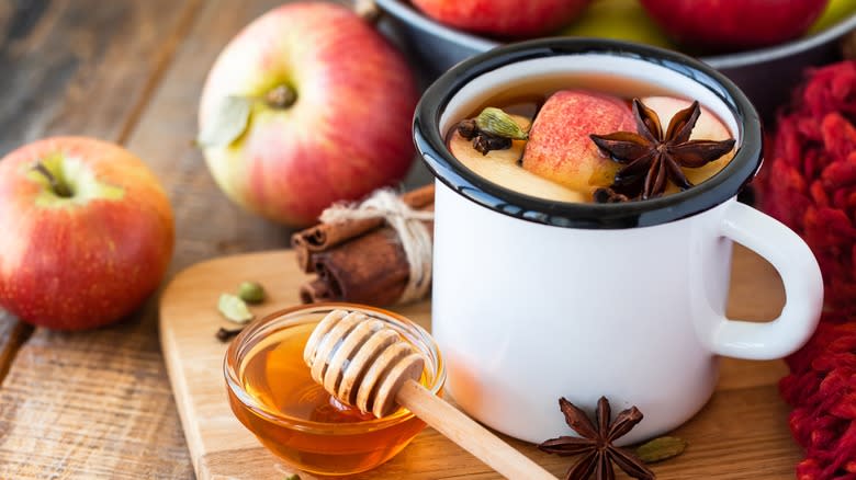 Homemade apple cider