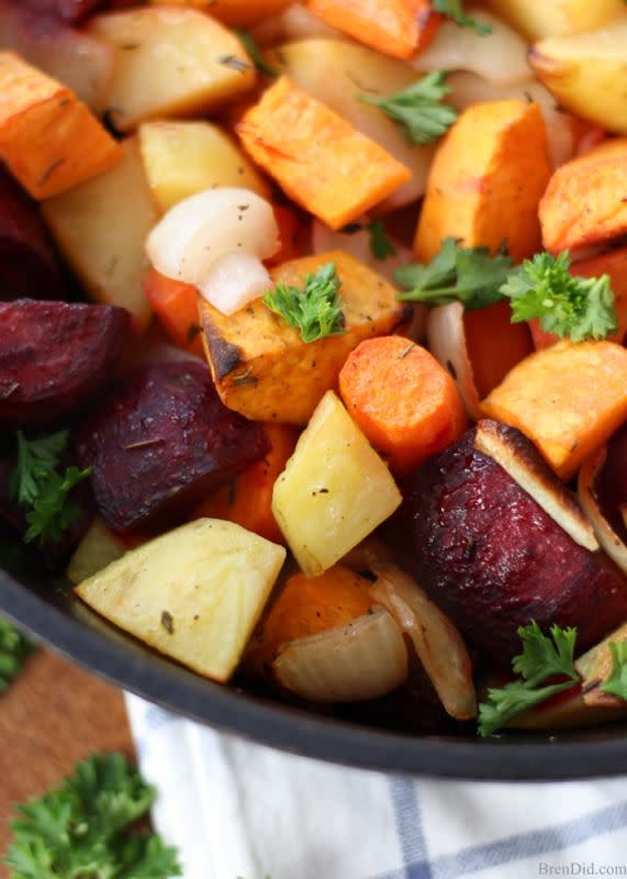 <p>Brendid</p><p>These easy oven-roasted root vegetables are a healthy and delicious side dish. They are perfect for a simple dinner or a holiday feast. Try adding this easy and colorful vegetable side dish to your next meal.</p><p><strong>Get the recipe: <a href="https://brendid.com/oven-roasted-root-vegetables/" rel="nofollow noopener" target="_blank" data-ylk="slk:Oven-Roasted Root Vegetables;elm:context_link;itc:0;sec:content-canvas" class="link ">Oven-Roasted Root Vegetables</a></strong></p>