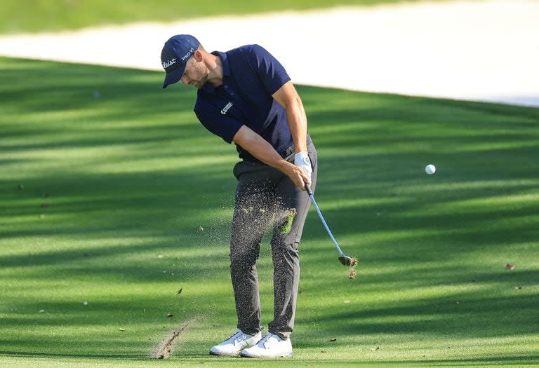 Wyndham Clark acertó 15 greens y ejecutó 65 golpes por segunda jornada sucesiva en Pontevedra Beach; el estadounidense encabeza The Players Championship con 4 golpes de diferencia.