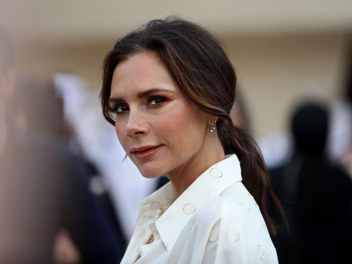 Victoria Beckham's iconic wedding dress had to be flown across the ...