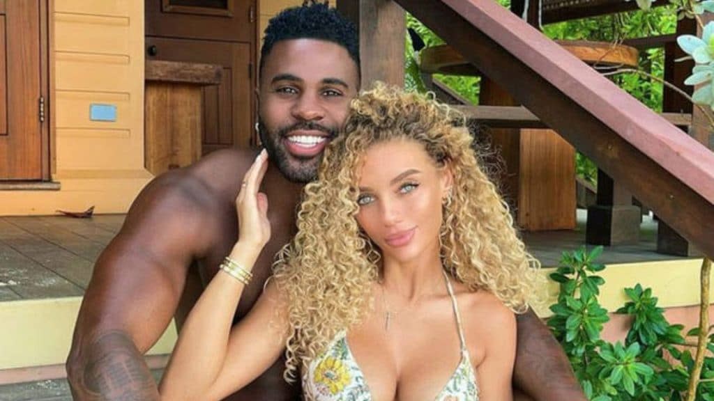 Jason Derulo with girlfriend Jena Frumes (Instagram)