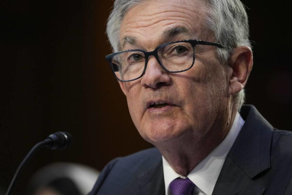 Jerome Powell, presidente de la Junta de Gobernadores de la Reserva Federal, testifica ante la Comisión de Banca, Vivienda y Asuntos Urbanos del Senado durante una audiencia sobre el Informe Semestral de Política Monetaria de la Reserva Federal.  Jack Gruber Jack Gruber-USA TODAY
