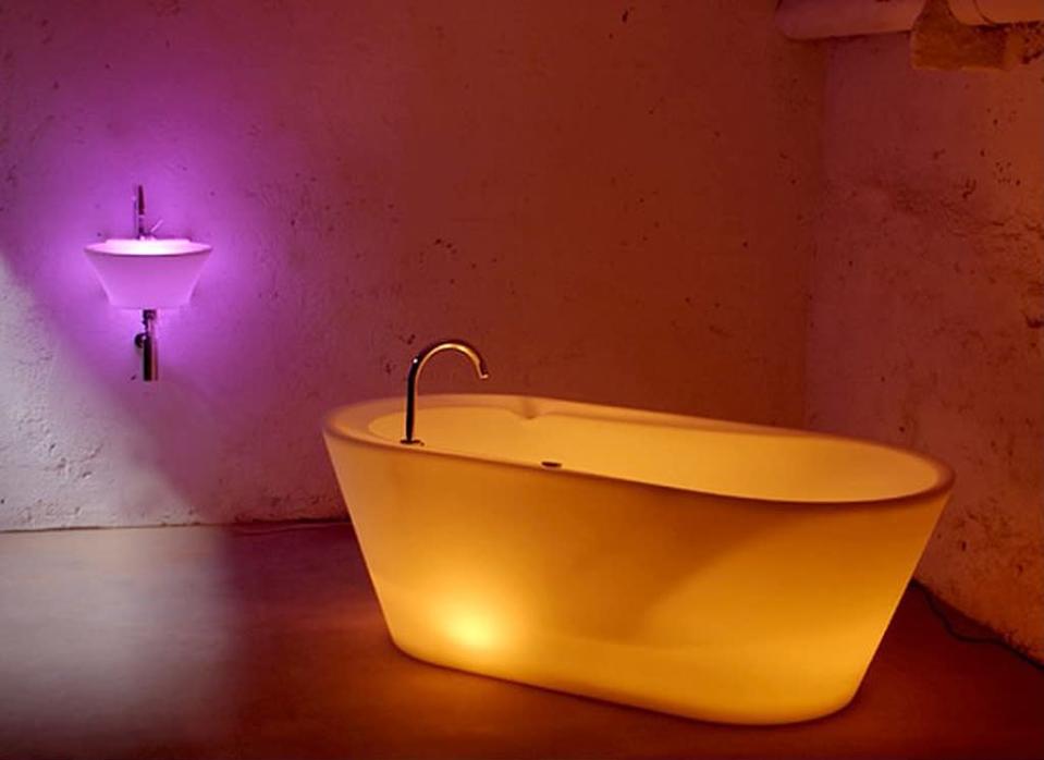 Contemporary tubs make a splash