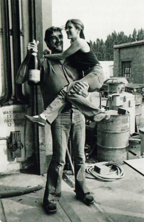 peter mayhew and carrie fisher behind-the-scenes on 'star wars'. credit: peter mayhew/twitter