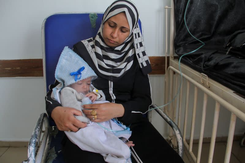 Six-month-old with chest infection in Gaza shows how children starve