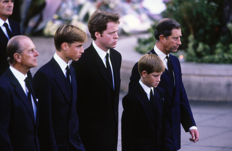 LONDON - SEPTEMBER 6:   Princess Diana's Family members, Prince Philip, Duke of Edinburgh, Prince William, the 9th Earl Charles Spencer, Prince Harry, and Prince Charles, walk behind the funeral cortege, at the funeral of Diana, Princess of Wales on September 6, 1997 at Westminster Abbey, London, England.(Photo by David Levenson/Getty Images)
