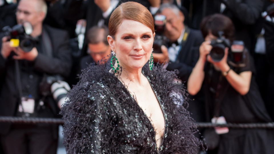 Stilvoll in Grau: Julianne Moore