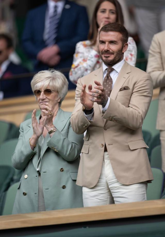 David Beckham brings his mum to Wimbledon