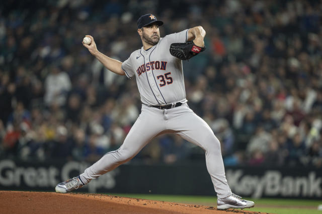 Astros win behind Vintage Verlander, and Home Runs 