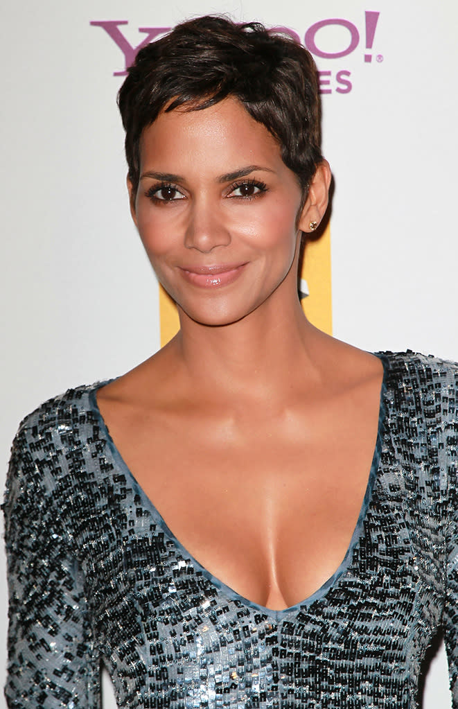 2010 Hollywood Awards Halle Berry