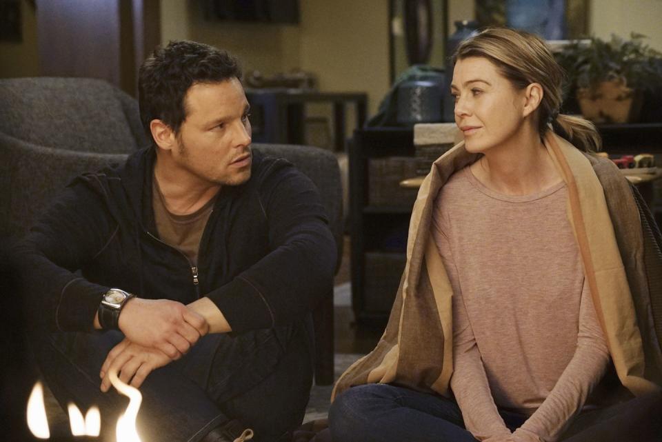 Ellen Pompeo as Meredith and  Justin Chambers as Alex in Grey's Anatomy