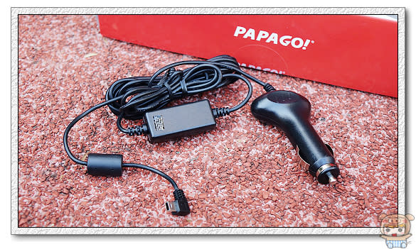 獨家首創多重錄影模式 行車安全提醒 超美型 PAPAGO! GoSafe 738後視鏡行車記錄器 開箱