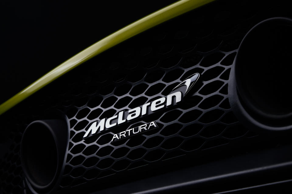 Large-12769-NameofnewMcLarenHighPerformanceHybridsupercarrevealed.jpg